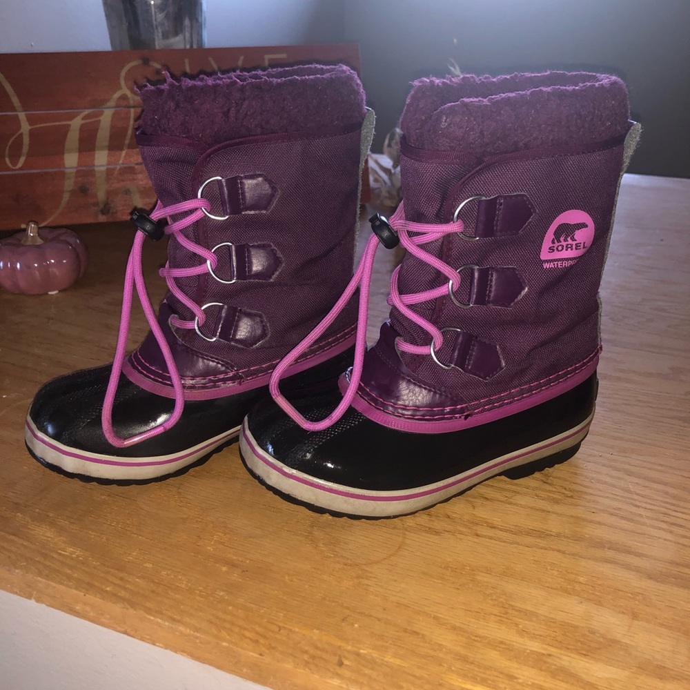 Girls Sorel boots